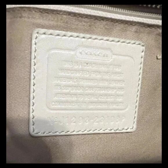 Coach Legacy Tote Bag 23108 Off-White Stripe Coated Canvas Leather - Picture 7 of 11